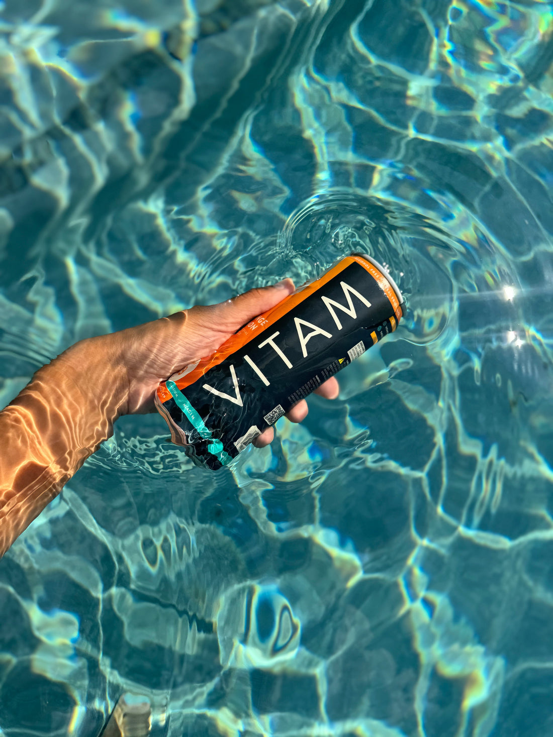 Sizzle, Sip, and Swim – Why Vitam is the Perfect Poolside & Grilling Companion